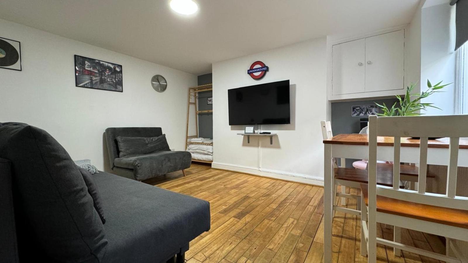 Special Flat In Camden Town Apartment Londra Exterior foto